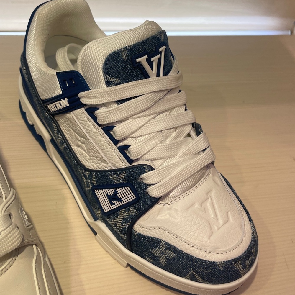 Brand new, perfect condition - Picture 2 of 2